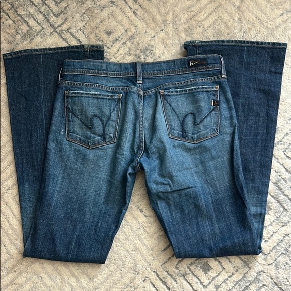 *Citizens Of Humanity lowrise Flare Leg Jeans Premium Denim - Picture 10 of 13